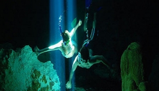 snorkel dentro del cenote